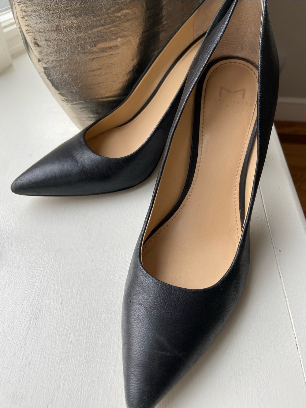 Marc Fisher Black Pointed-Toe Leather Pumps, 4 inch, size 8